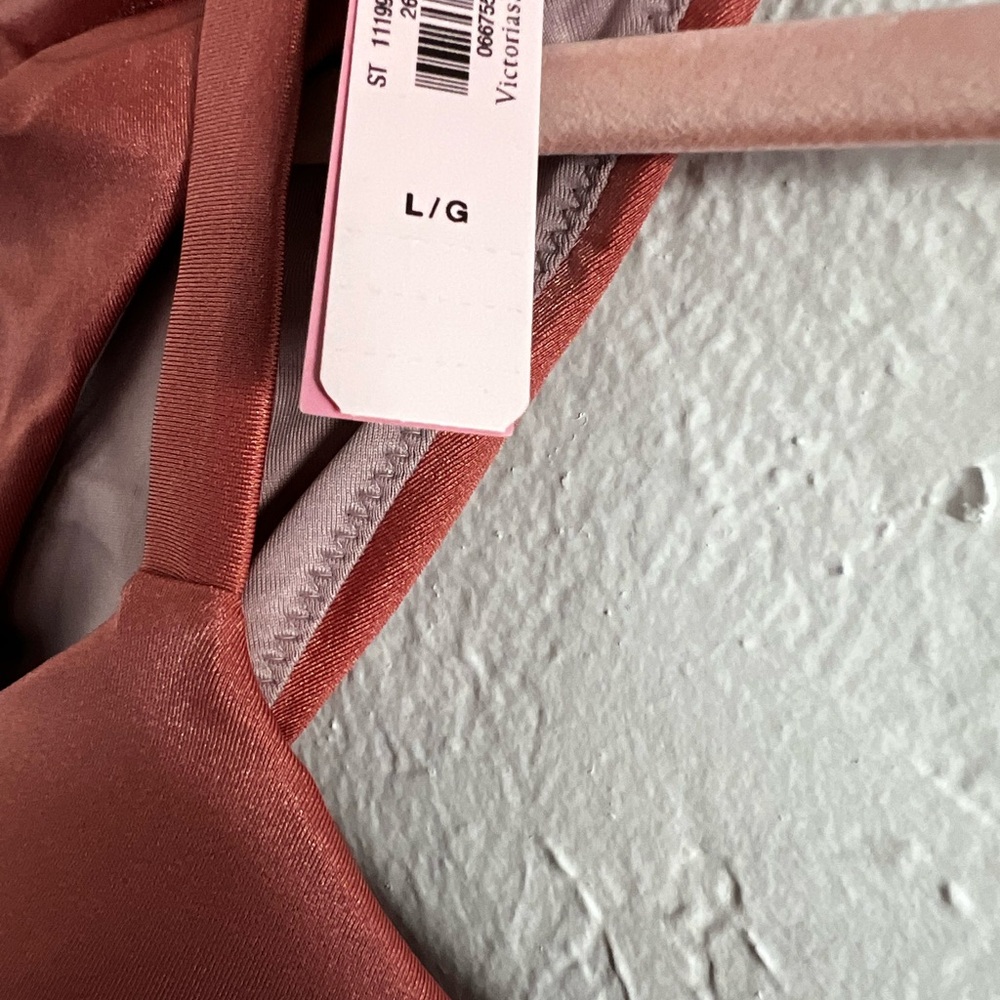 Victoria's Secret Shimmery Rust Red Padded Bikini Top - Picture 4 of 4